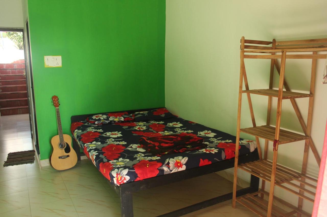 Rasta Mansion Beach Hostel And Rooms Arambol Exterior foto