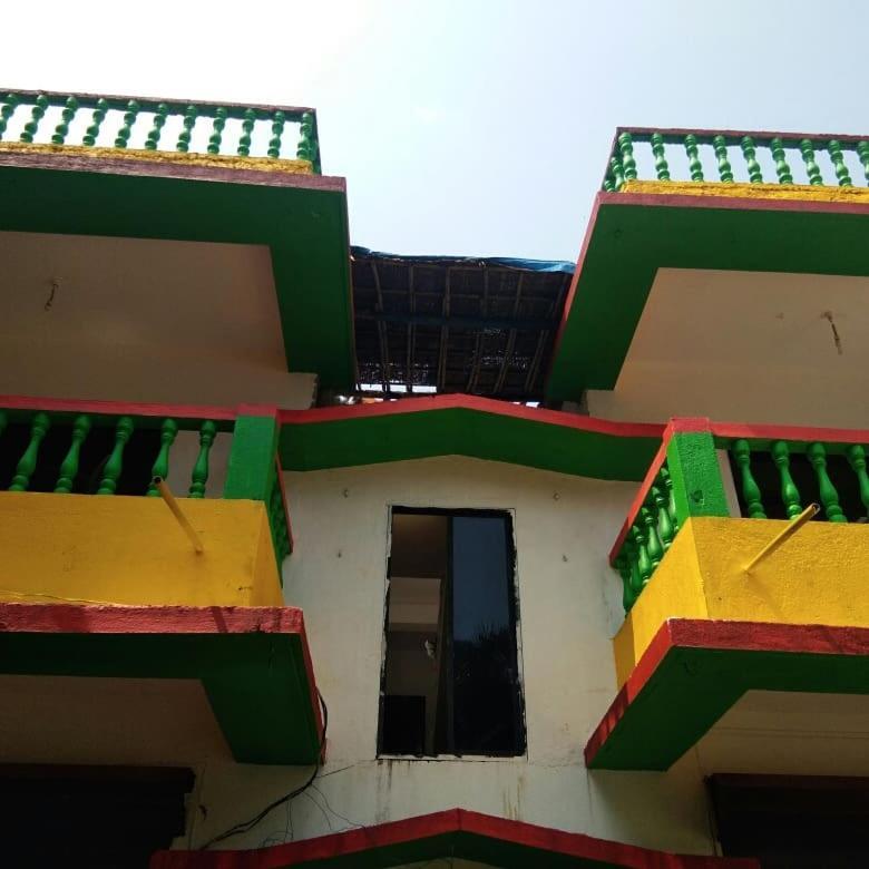 Rasta Mansion Beach Hostel And Rooms Arambol Exterior foto