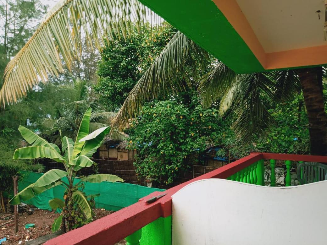 Rasta Mansion Beach Hostel And Rooms Arambol Exterior foto