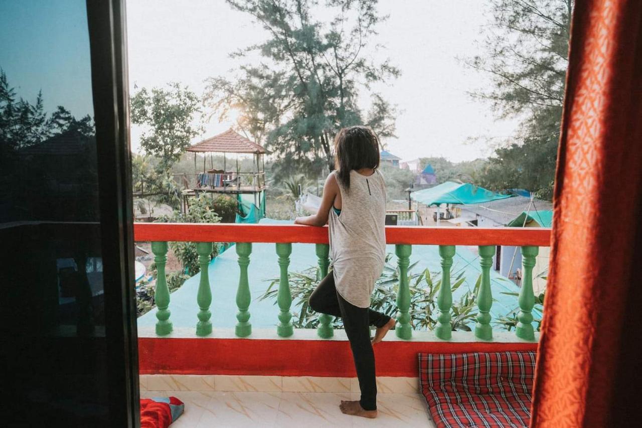 Rasta Mansion Beach Hostel And Rooms Arambol Exterior foto