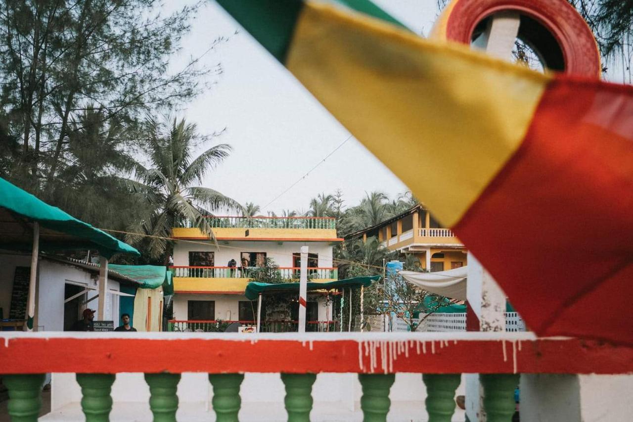 Rasta Mansion Beach Hostel And Rooms Arambol Exterior foto